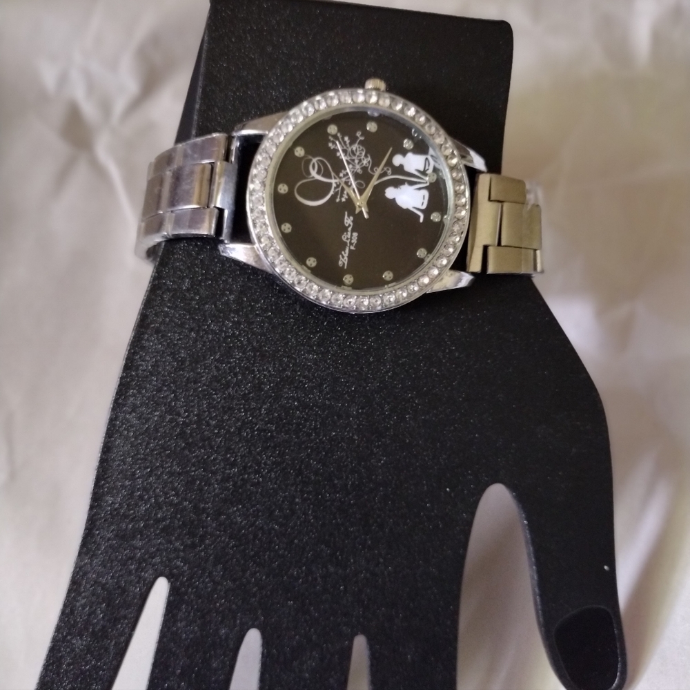 Lhan Liam Jr Rhinestones Round Pointer Quartz Wat… - image 4